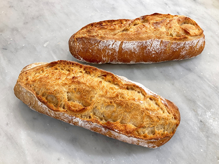 レシピ画像:〈ウノックス〉手捏ねバゲット