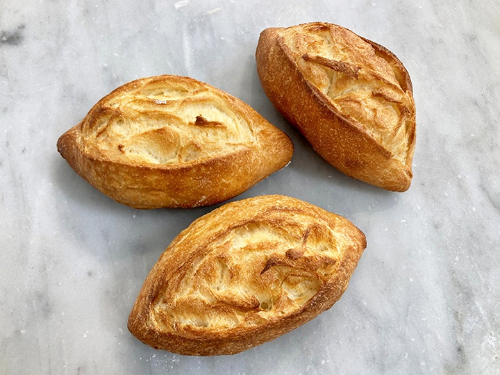 レシピ画像:〈ウノックス〉手捏ねソフトフランス