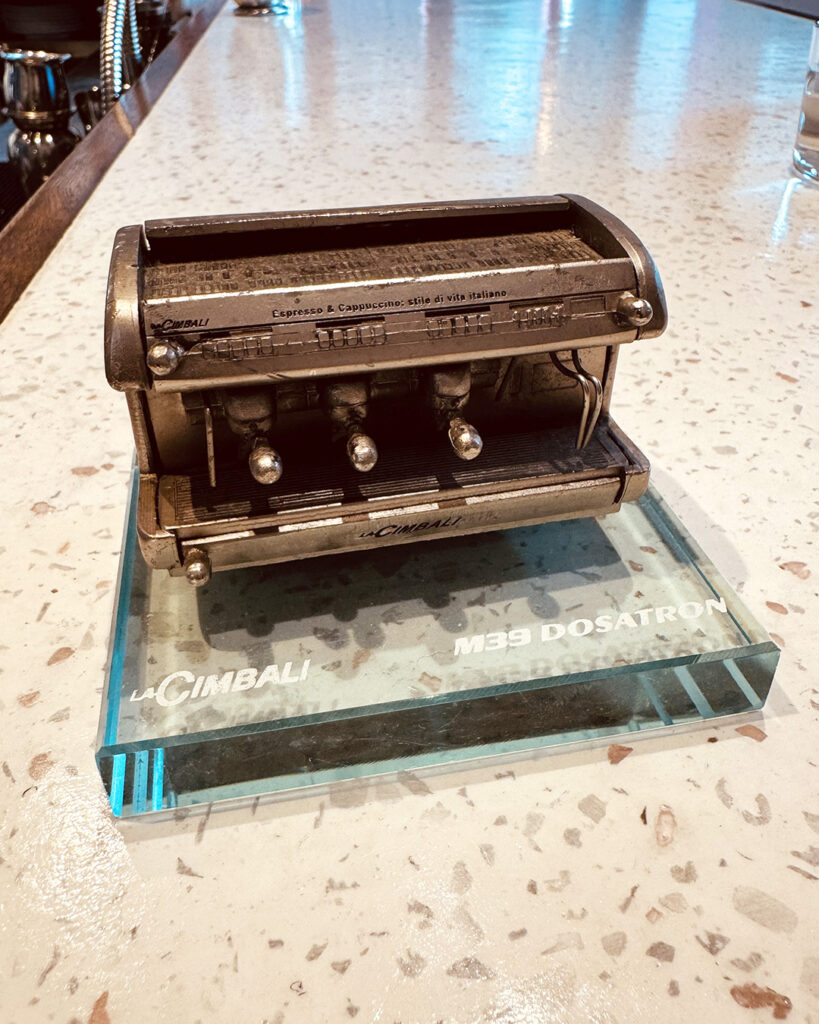 チンバリ M39のミニチュアの写真